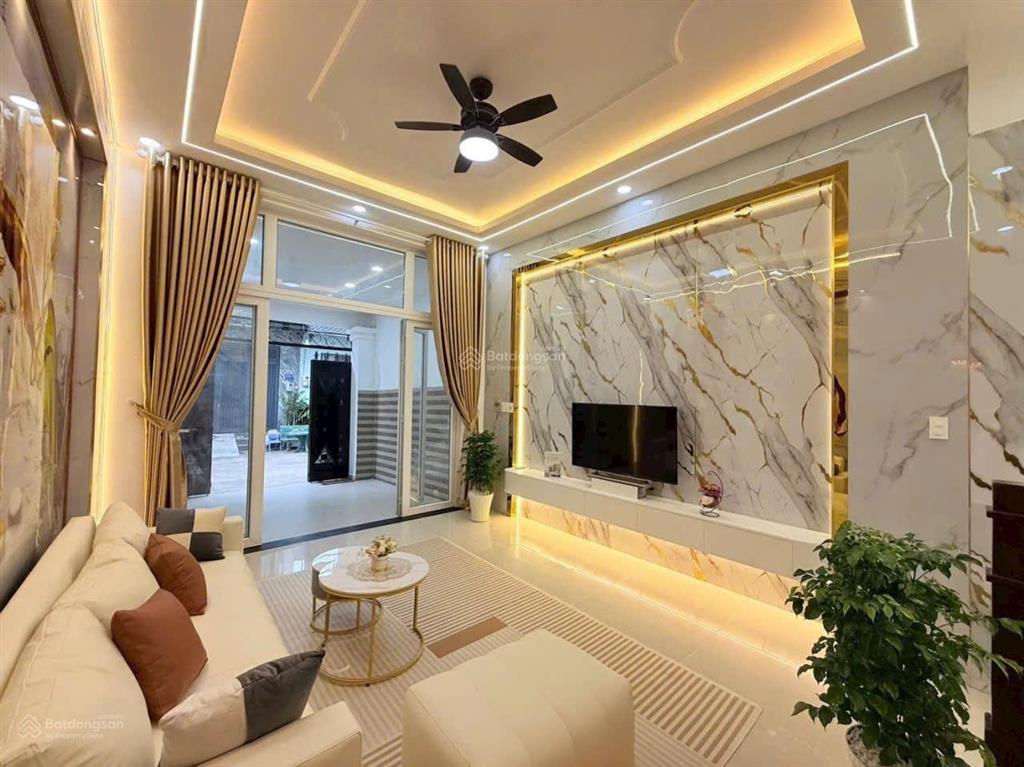 Bán nhà 1/tl37, đường bê tông 7m, vị trí ngay trung tâm phường