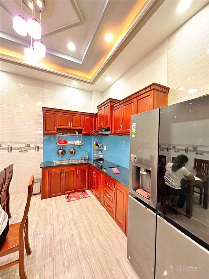 Bán nhà tx22 ngay chợ minh phát, nhà xây ở 2023, trệt 3 lầu