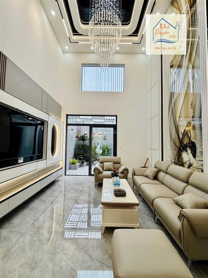 Bán nhà mặt tiền nhựa kinh doanh buôn bán, ngang 4 dài 50m. vị trí ngay trường cấp 2 tô ngọc vân