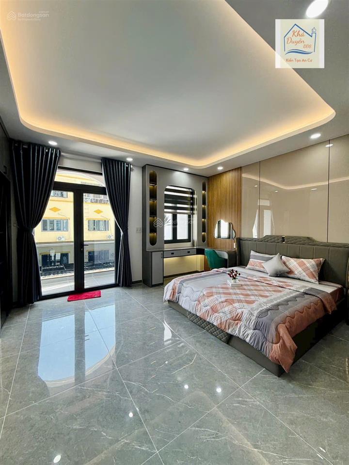 Bán nhà trệt 3 lầu, ngang 5x25. đường nhựa thông 8m, nhà xây mới 100% và tặng kèm full nội thất