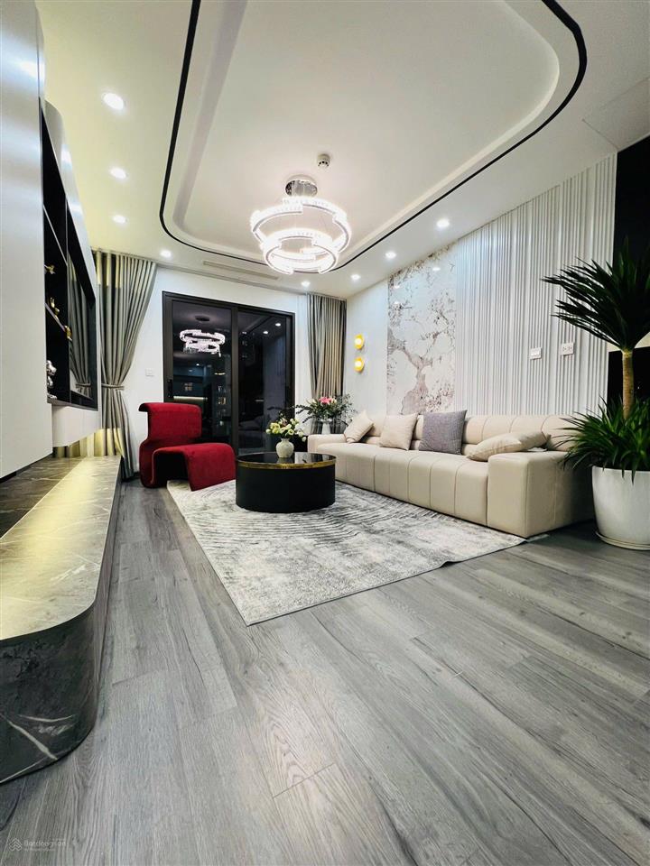 Bán gấp căn 2pn  81m2  6,9 tỷ tại the emerald ct8 đình thôn full đồ hàng hiếm