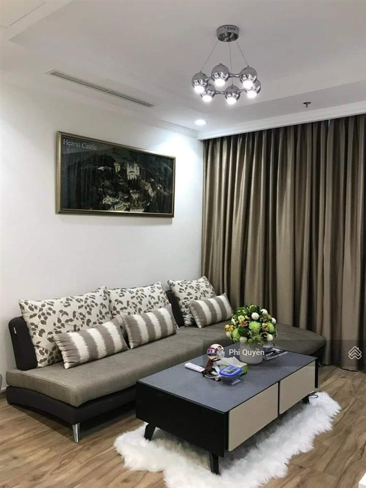 Bán chcc central plaza  tân bình. dt 60m2, 2pn, 2wc. giá 3.9 tỷ. có sổ.  0779 757 ***  quyền