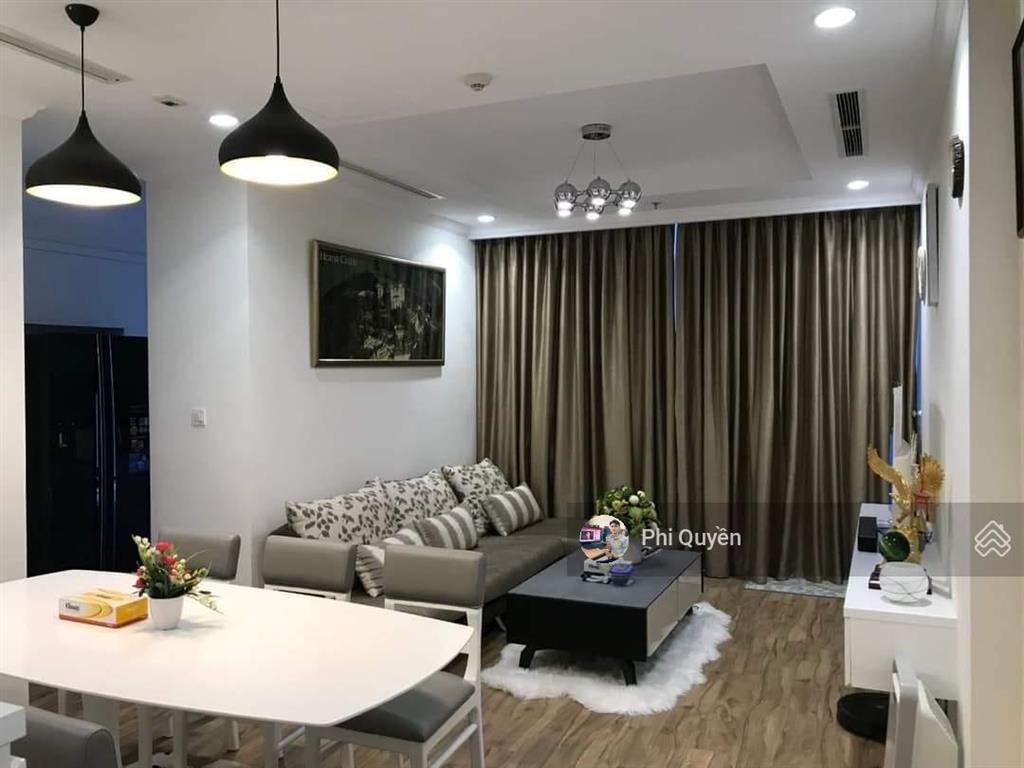 Bán chcc central plaza  tân bình. dt 60m2, 2pn, 2wc. giá 3.9 tỷ. có sổ.  0779 757 ***  quyền