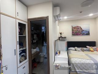 Mình cần bán chung cư hoa sen  quận 11. dt 60m2, 2pn. giá từ 3.8 tỷ.  0779 757 ***, quyền, sổ