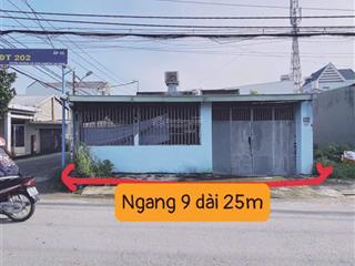 Bán nhà c4, góc 2 mặt tiền đông thạnh hóc môn, 183m2 (9x25m) giá 6 tỷ 360 tr
