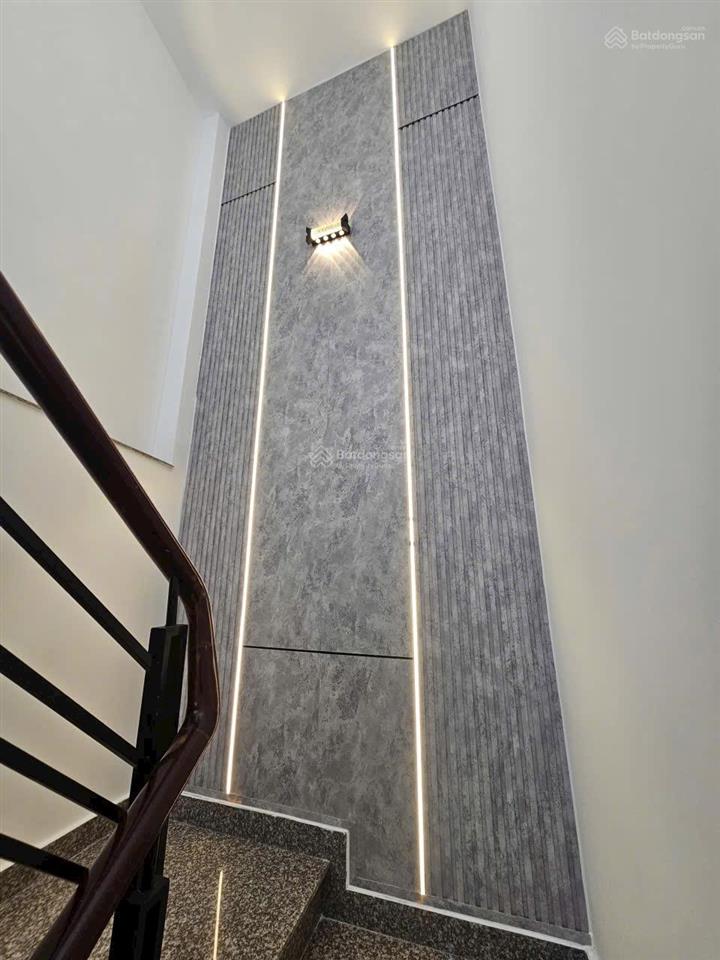 Bán nhà mới hẻm 5m đường bình trị đông q.bình tân