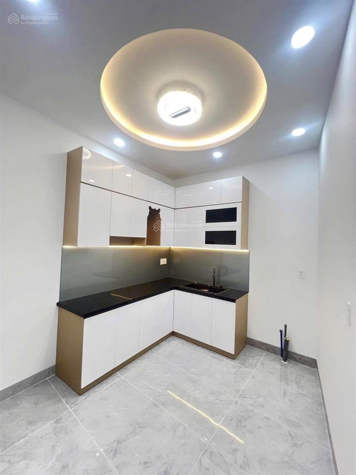 Bán nhà mới hẻm 5m đường bình trị đông q.bình tân