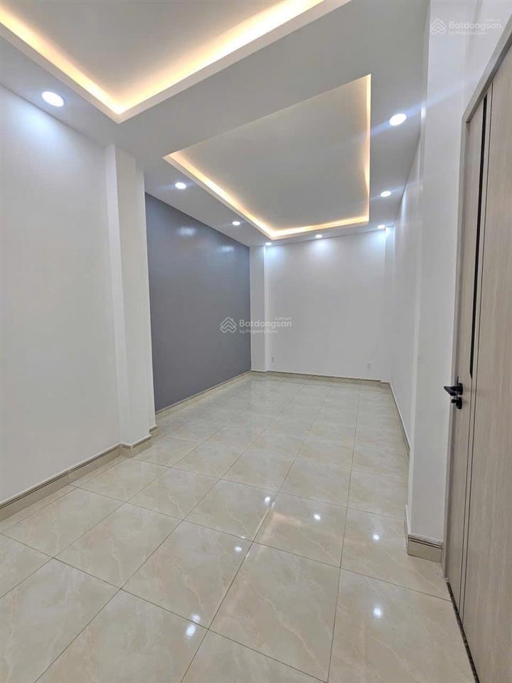 Bán nhà mới hẻm 5m đường bình trị đông q.bình tân