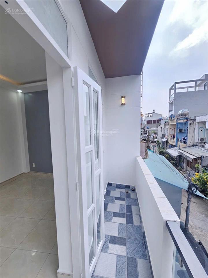 Bán nhà mới hẻm 5m đường bình trị đông q.bình tân