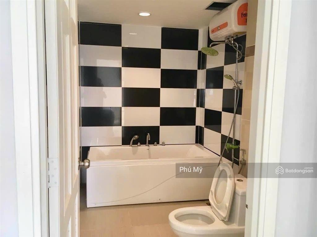 Bán căn hộ cc đức khải q7, 90m2 2pn  2wc, view thoáng, nhà trống, 3,050 tỷ
