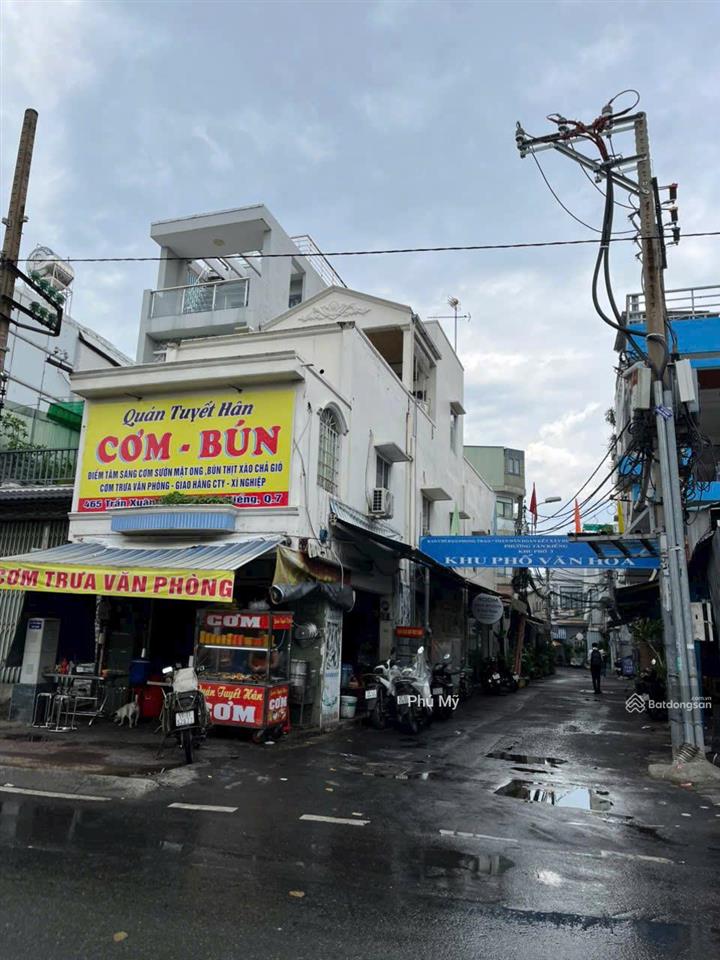 Bán nhà riêng, căn góc vị trí siêu đẹp trần xuân soạn, 1 trệt, 1 lầu giá siêu hời 12,6 tỷ