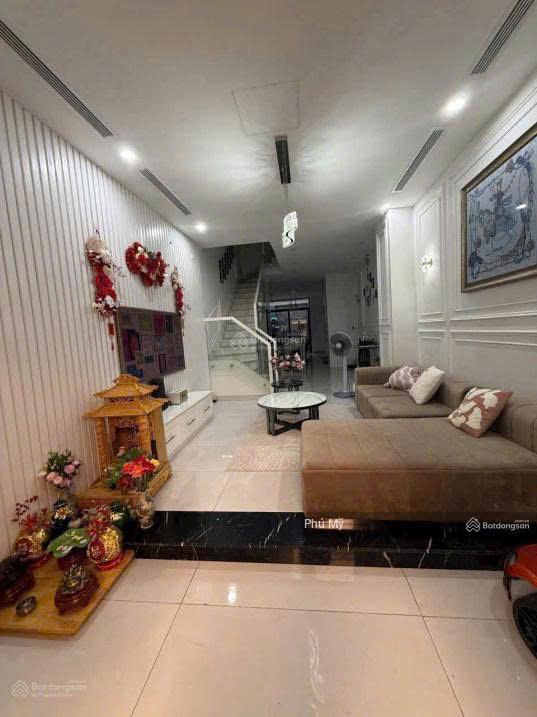 Chính chủ bán nhà 1 trệt + 3 lầu đường số 49, tân quy, quận 7, sổ hồng chính chủ. giá 15 tỷ 8