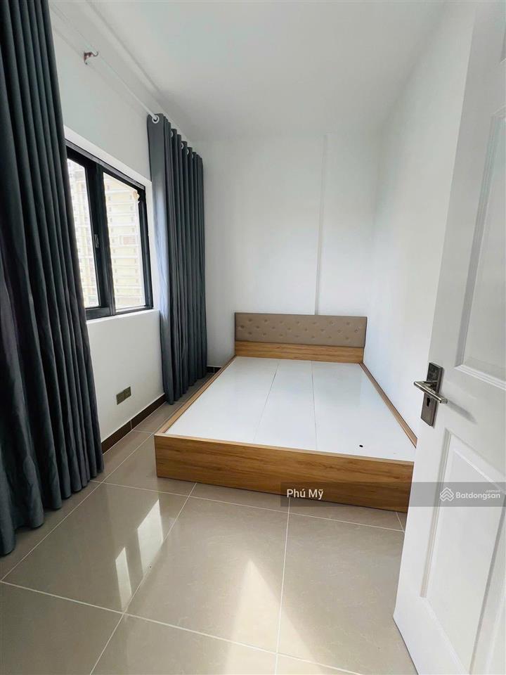Bán ch era town q7. sổ hồng cầm tay, 59m2 2pn, nội thất mới 100%. giá giảm mạnh chỉ 3 tỷ 200