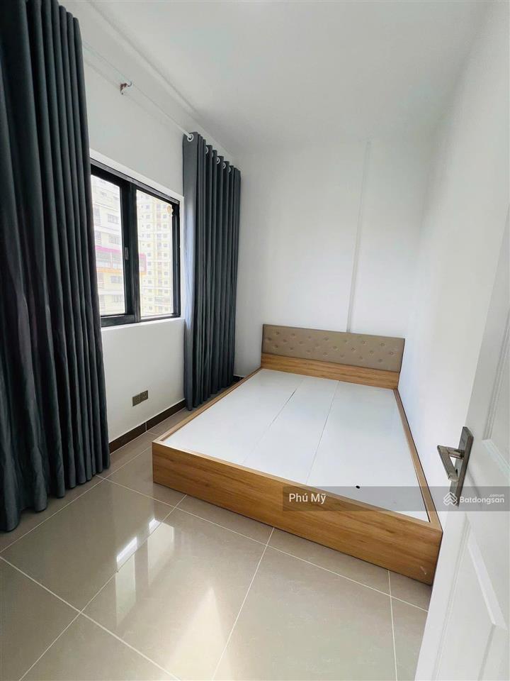 Bán ch era town q7. sổ hồng cầm tay, 59m2 2pn, nội thất mới 100%. giá giảm mạnh chỉ 3 tỷ 200
