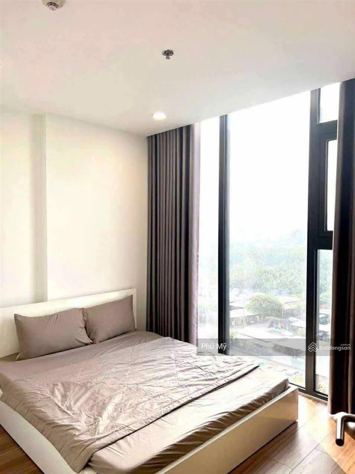 Cho thuê căn hộ eco green sài gòn. 86m2, 3pn, 2wc, đầy đủ nội thất. giá 19 triệu vnd.