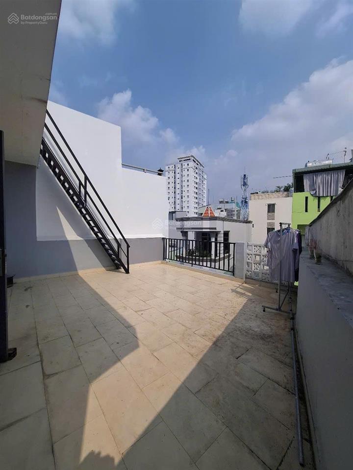 Hàng hiếm q3  nhà 4 tầng chdv 7 phòng  hẻm 5m thông cmt8