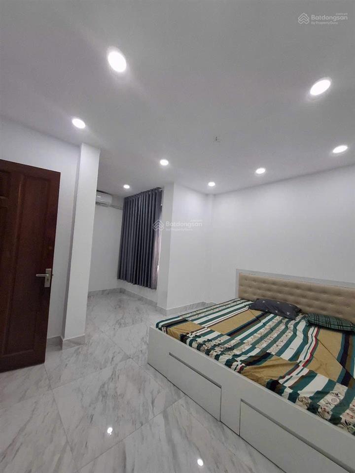 Hàng hiếm q3  nhà 4 tầng chdv 7 phòng  hẻm 5m thông cmt8