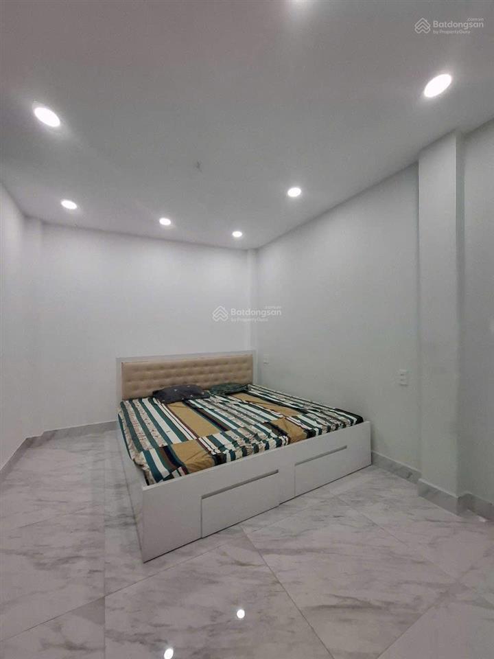 Hàng hiếm q3  nhà 4 tầng chdv 7 phòng  hẻm 5m thông cmt8