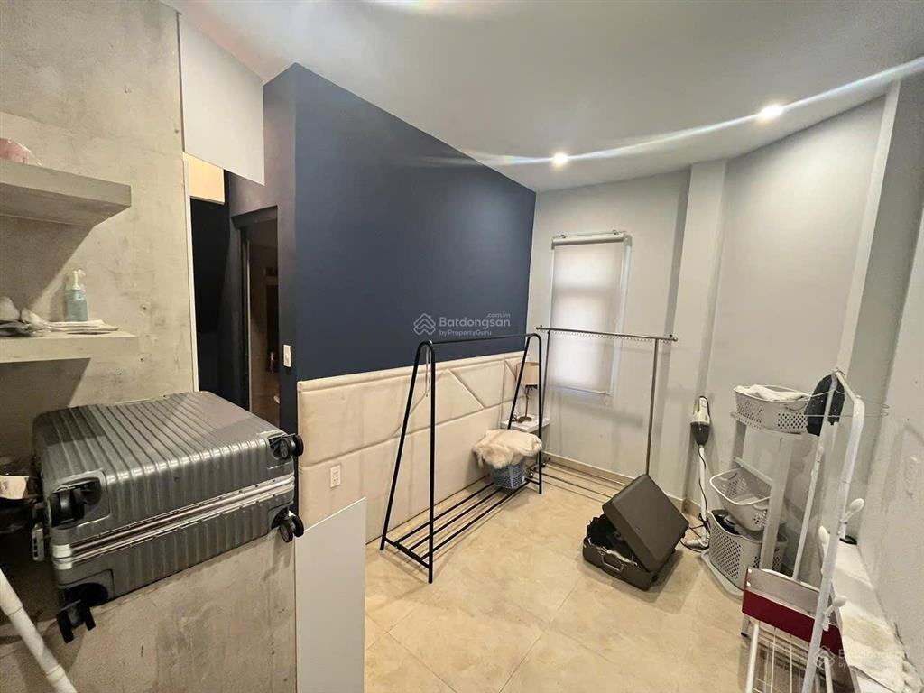 Bán nhà đề thám, quận 1 hẻm xe hơi chỉ 5m ra mặt tiền  dòng tiền 9%/năm  4 tầng btct  7 chdv