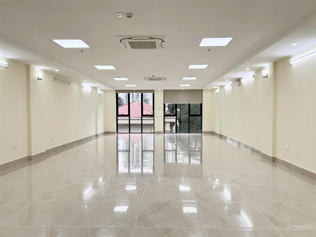 Toà vp mặt phố trần thái tông vỉa hè rộng 3m 7 tầng có hầm dòng tiền 1.5 tỷ/ năm 100m2 mt6m 62 ty