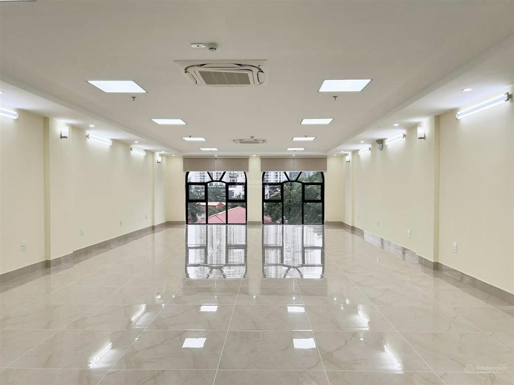 Toà vp mặt phố trần thái tông vỉa hè rộng 3m 7 tầng có hầm dòng tiền 1.5 tỷ/ năm 100m2 mt6m 62 ty