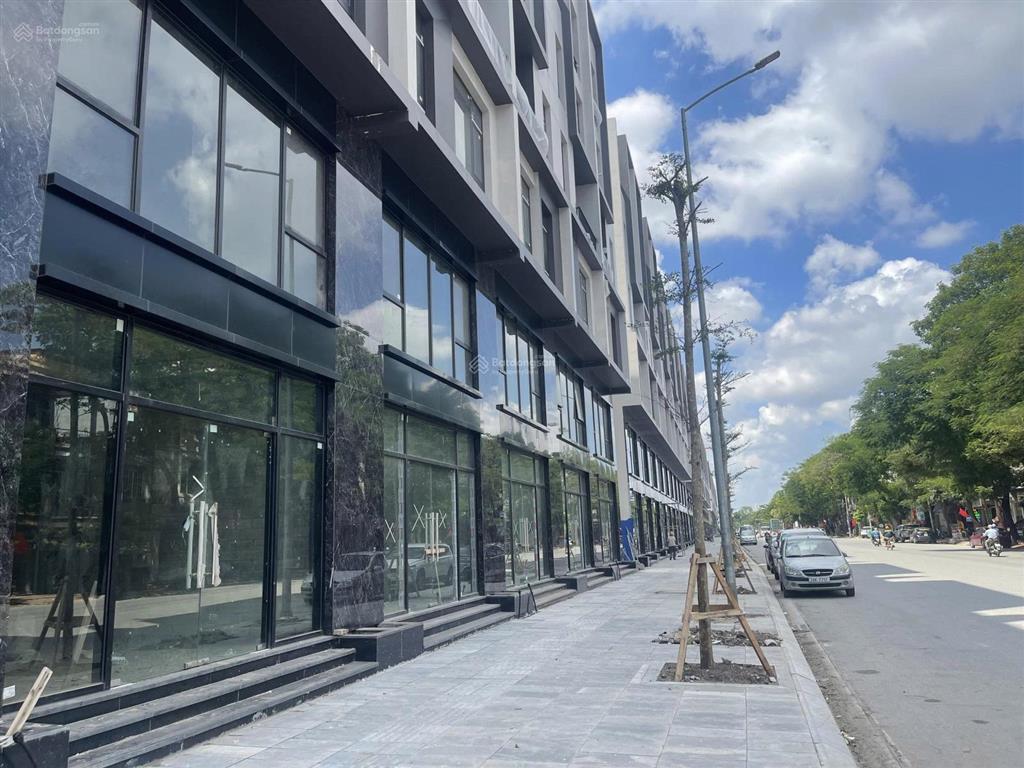 Shophouse 7 tầng mặt phố q.ngô quyền  hải phòng sổ đỏ lâu dài  kinh doanh 24/7 giáp 10 tòa cc