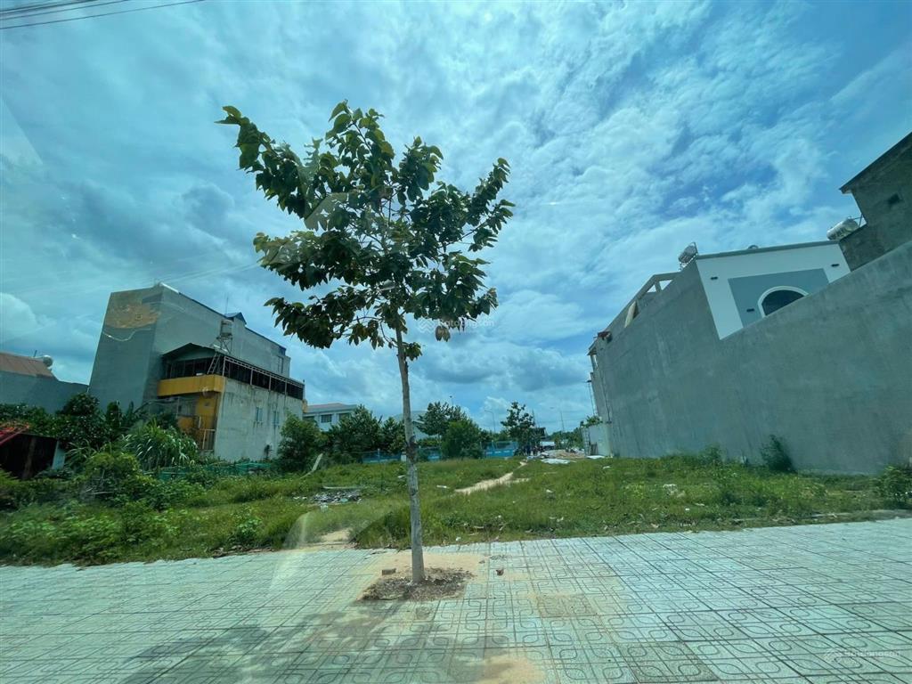 Ngộp bán gấp nền đất cách phà cát lái 800m, đại phước, dt 117m2 giá 1ty850tr