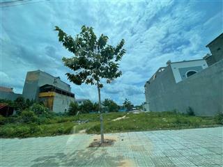 Ngộp bán gấp nền đất tdc , đại phước , mt 12m , dt 117m2 giá chỉ 1ty660 , sổ sẵn