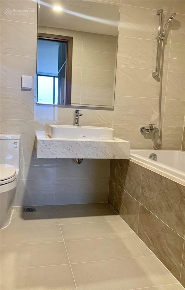 Chủ nhà hạ giá bán nhanh căn hộ xi gand court q.10  dt 76m2  tầng thoáng mát giá 2 tỷ 020