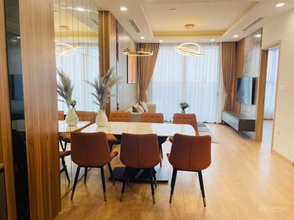 Bán chcc 57m2, 2pn tại rose town, 79 ngọc hồi, toà cực vip có bể bơi phòng gym