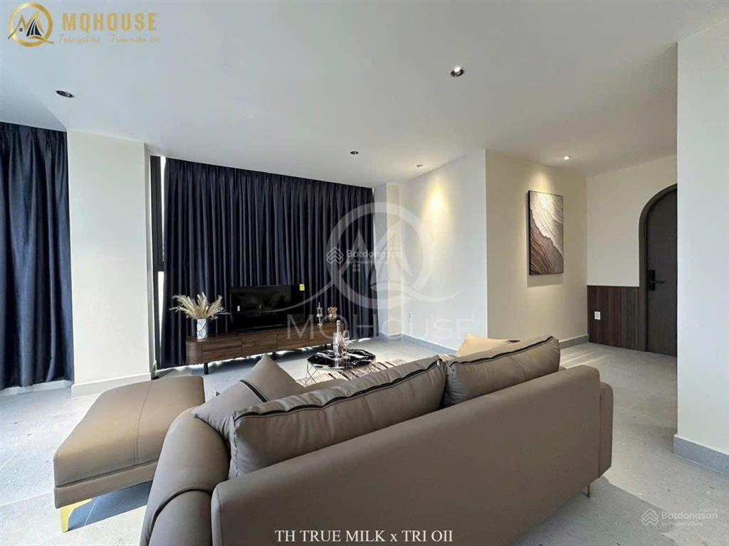 Căn hộ 2pn full nội thất hơn 40m2 tách bếp bancol rộng thoáng gần q1, phú nhuận  0833 001 ***