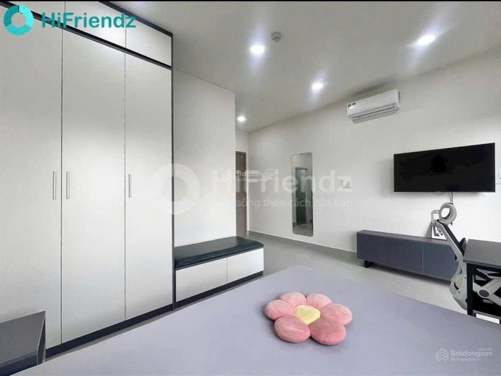 Cho thuê studio 35m2 rộng rãi có ban công  máy giặt riêng  xa bếp ngay làng đại học bình thạnh