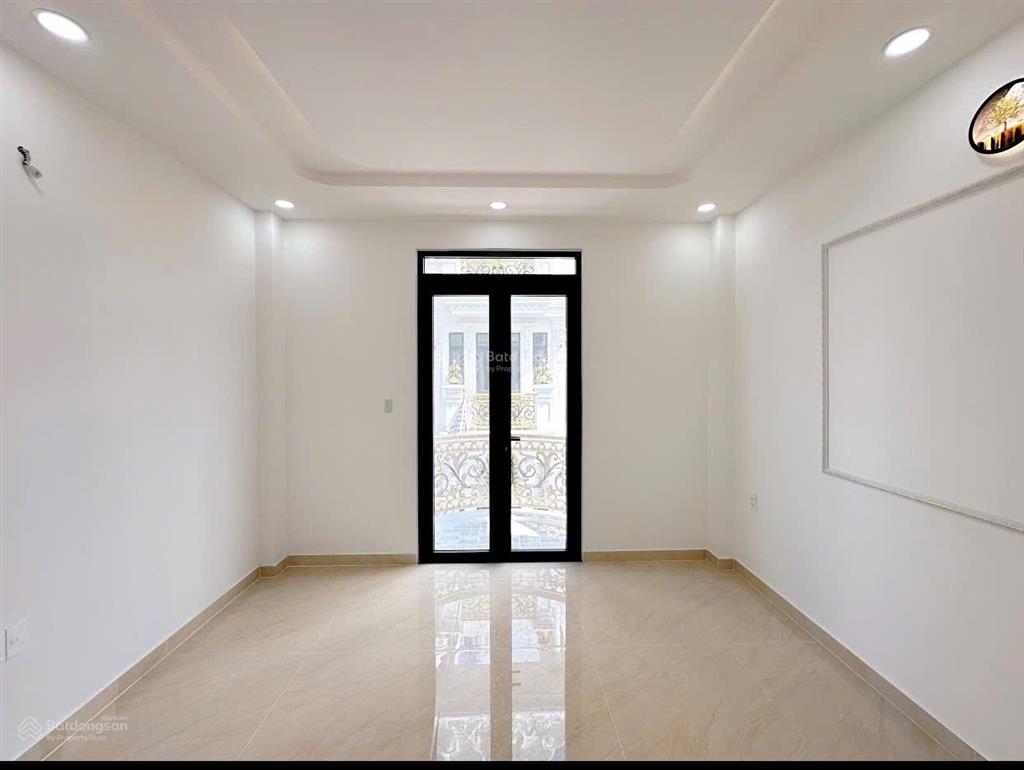 Bán nhà mặt phố tại bình trị đông b, 6,2 tỷ, 250m2, 5pn, 4wc, uy tín, hot