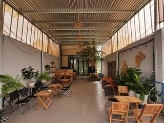 Bán nhà đất đang kinh doanh quán cà phê, sổ chung (được giữ sổ hồng, sang tên công chứng đầy đủ)