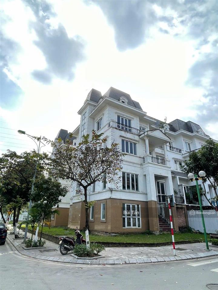 Bql khu đô thị lideco bán căn biệt thự đơn lập dt 250m2 x mt 18m lô góc 2 thoáng, vị trí đẹp gần hồ