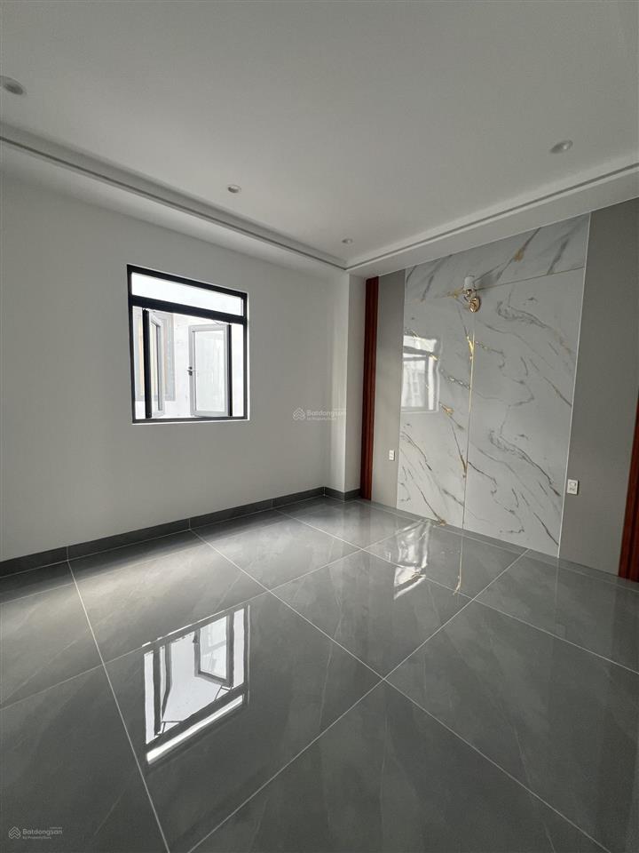 Bán nhà 3 tầng mới 100% 3,85 tỷ kdc long hậu gần khu đô thị t&t millenia city  gần lê văn lương