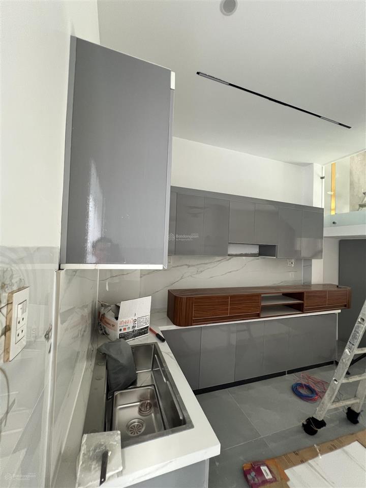 Bán nhà 3 tầng mới 100% 3,85 tỷ kdc long hậu gần khu đô thị t&t millenia city  gần lê văn lương