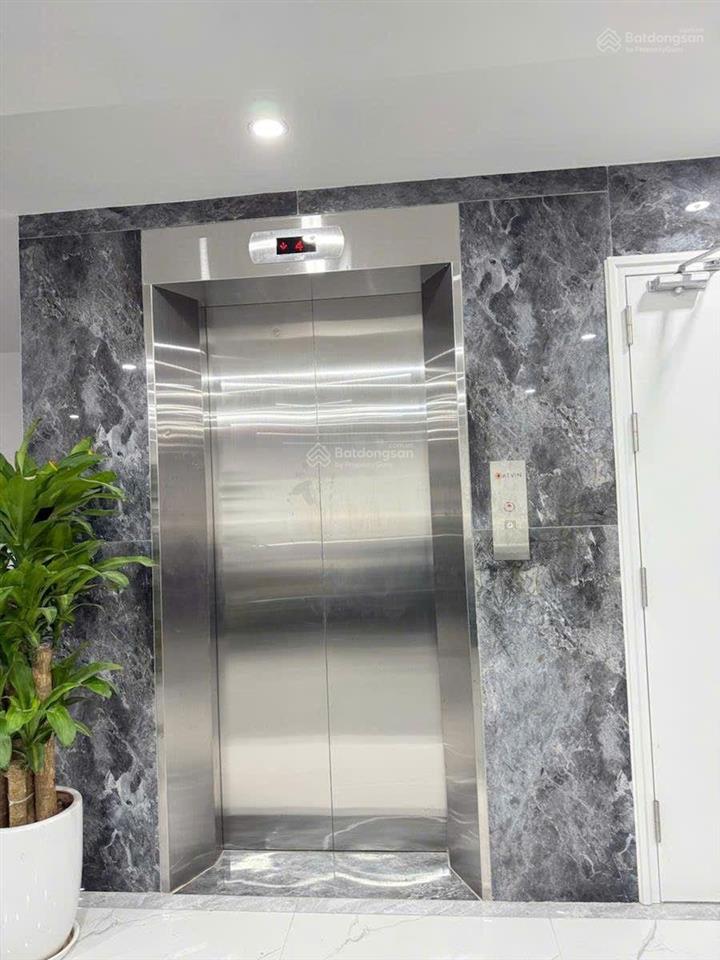 Tòa nhà căn hộ sang. trọng phố lương khánh thiện hoàng mai, 8 tầng thang máy. ô tô đỗ cửa giá 45ty