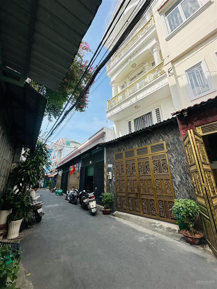 Nhà 4 tầng hxh thông tân chánh hiệp 03 60 4,5x14m chỉ 5,89 tỷ