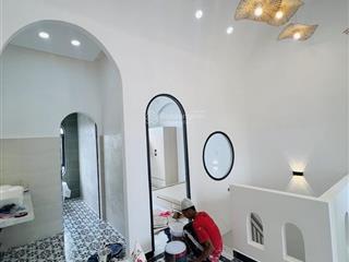 Bán nhà xây mới 100% hồ n lãm 3pn, 3wc, 66m2, 2 tầng. giá chỉ 4.0 tỷ. hẻm thông 4m sát võ văn kiệt