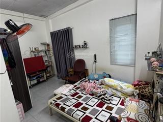 Nhà mới xây 3 tầng, 5m x15m (75m2) 5pn khu phân lô ngay nam long chợ hồ học lãm  hơn 5 tỷ gấp bán