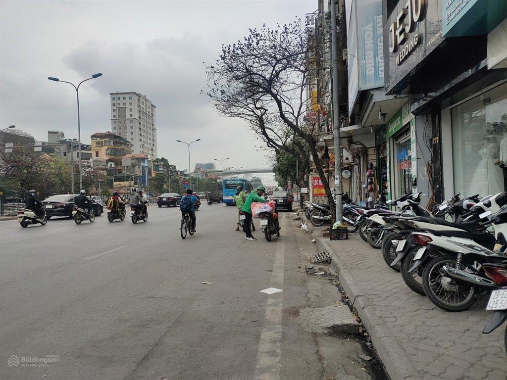 Mặt phố giải phóng, giá 7.5 tỷ /lô góc. kd sầm uất, nhà 5t 0867 433 ***