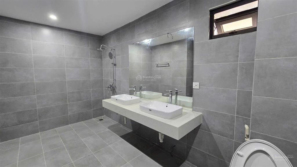 Chính chủ bán nhà phố lô góc siêu hiếm nguyễn thái học ba đình full nội thất đẹp  6 tầng thang máy