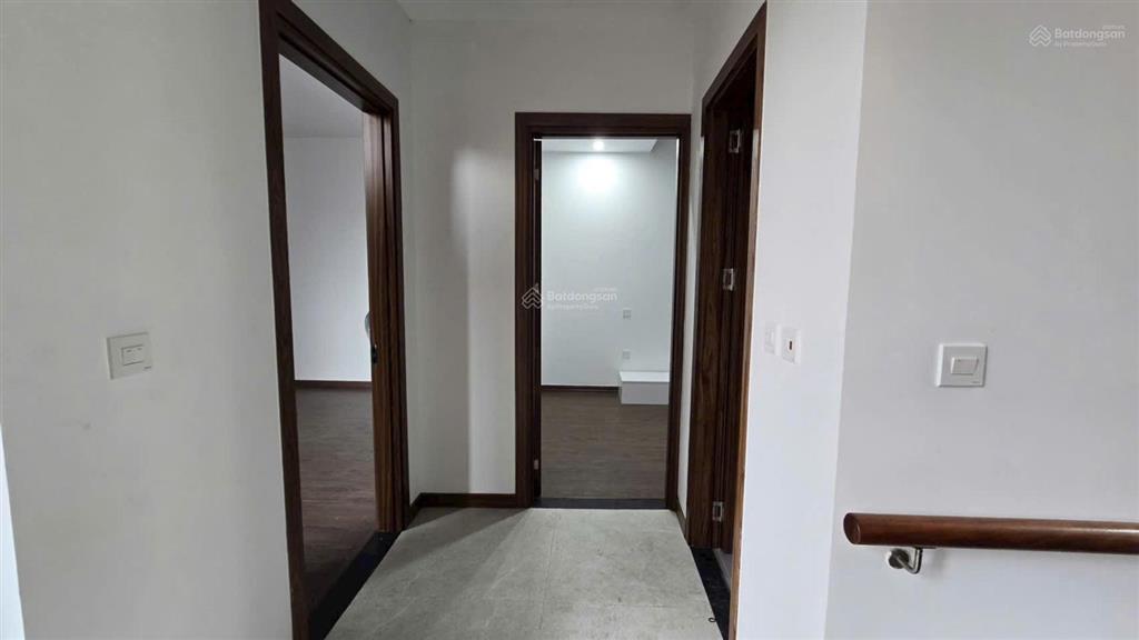 Chính chủ bán nhà phố lô góc siêu hiếm nguyễn thái học ba đình full nội thất đẹp  6 tầng thang máy