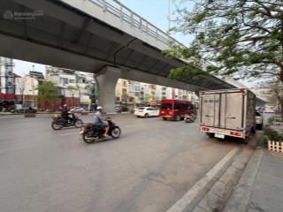 Mặt phố minh khai, hàng xóm times city