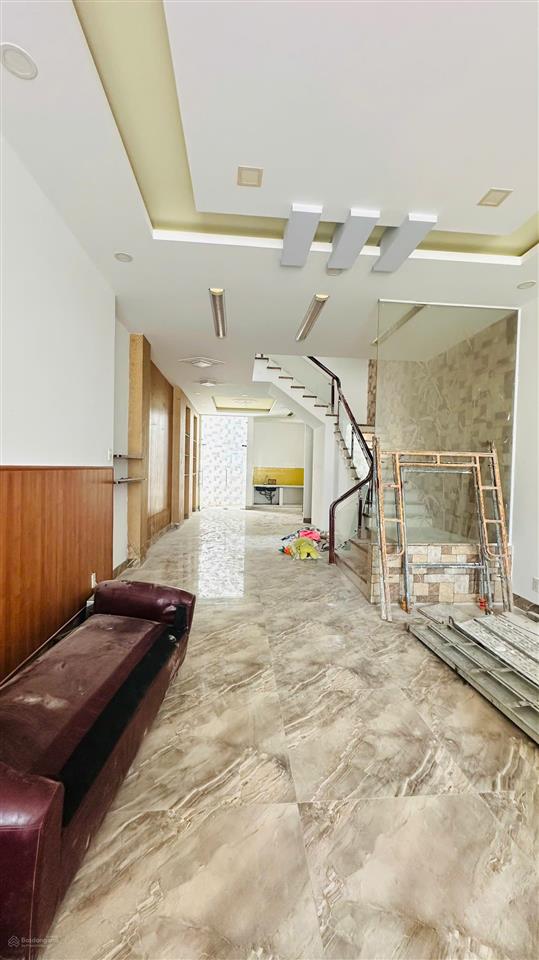 Bán nhà 3 tầng đẹp sổ hoàn công gần biển đường trần thị tính, dt 89,6m2 nở hậu, giá 7,8 tỷ