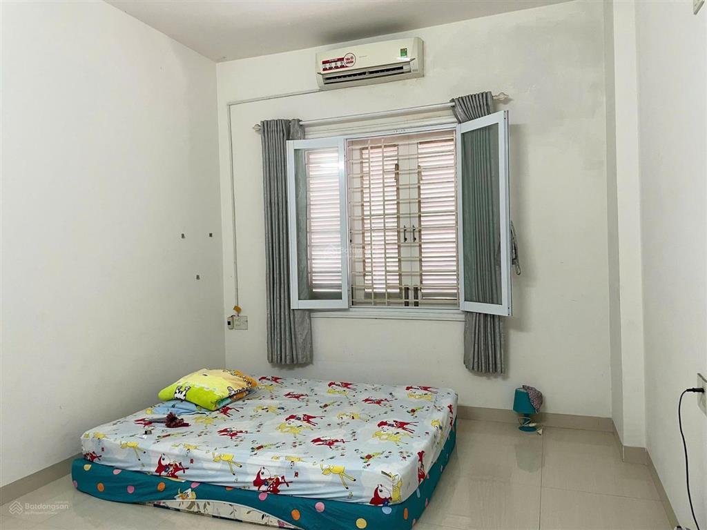 Bán nhà đẹp 2 mặt tiền ô tô kèm nhà trọ cho thuê.
sát cầu hộ phường ngọc hiệp, giá 6,3 tỷ tl