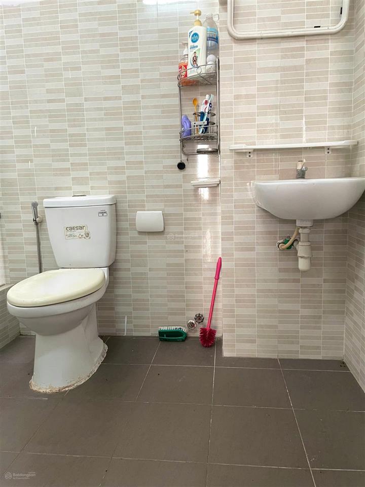 Bán nhà đẹp 2 mặt tiền ô tô kèm nhà trọ cho thuê.
sát cầu hộ phường ngọc hiệp, giá 6,3 tỷ tl