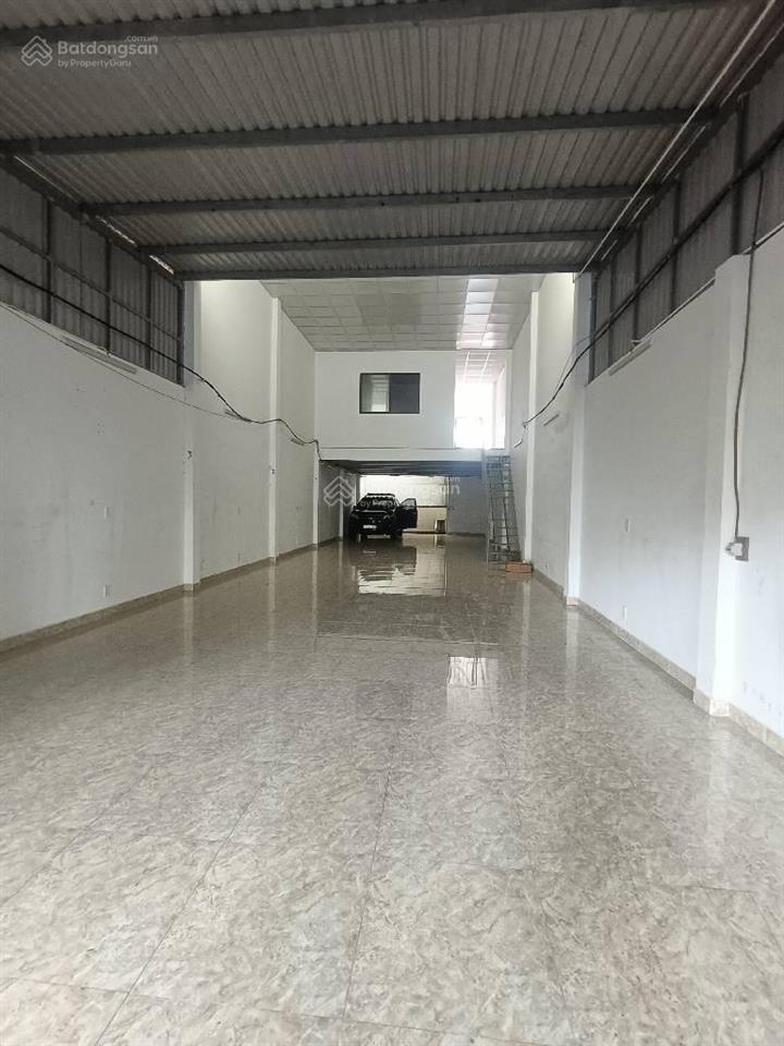 Nhà mặt tiền lê thị hồng gấm ngang khủng dài khủng 6.2 x 27m trung tâm thị trấn hóc môn