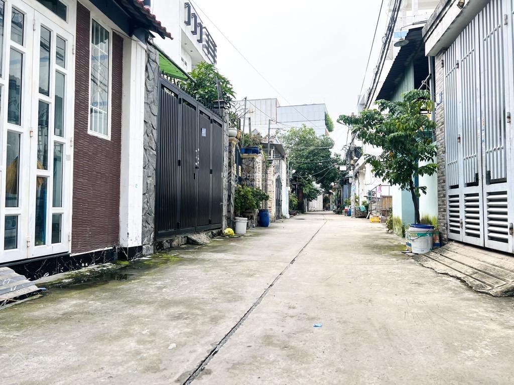 Nhà ngang 5.2mx18 vuông vức ngay chợ cây me  thái thị giữ  nguyễn thị huê gần bến xe anh sương